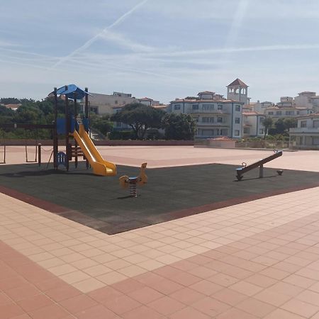Apartamento Em D'El Rey-Obidos Beach & Surf Amoreira  Exterior photo