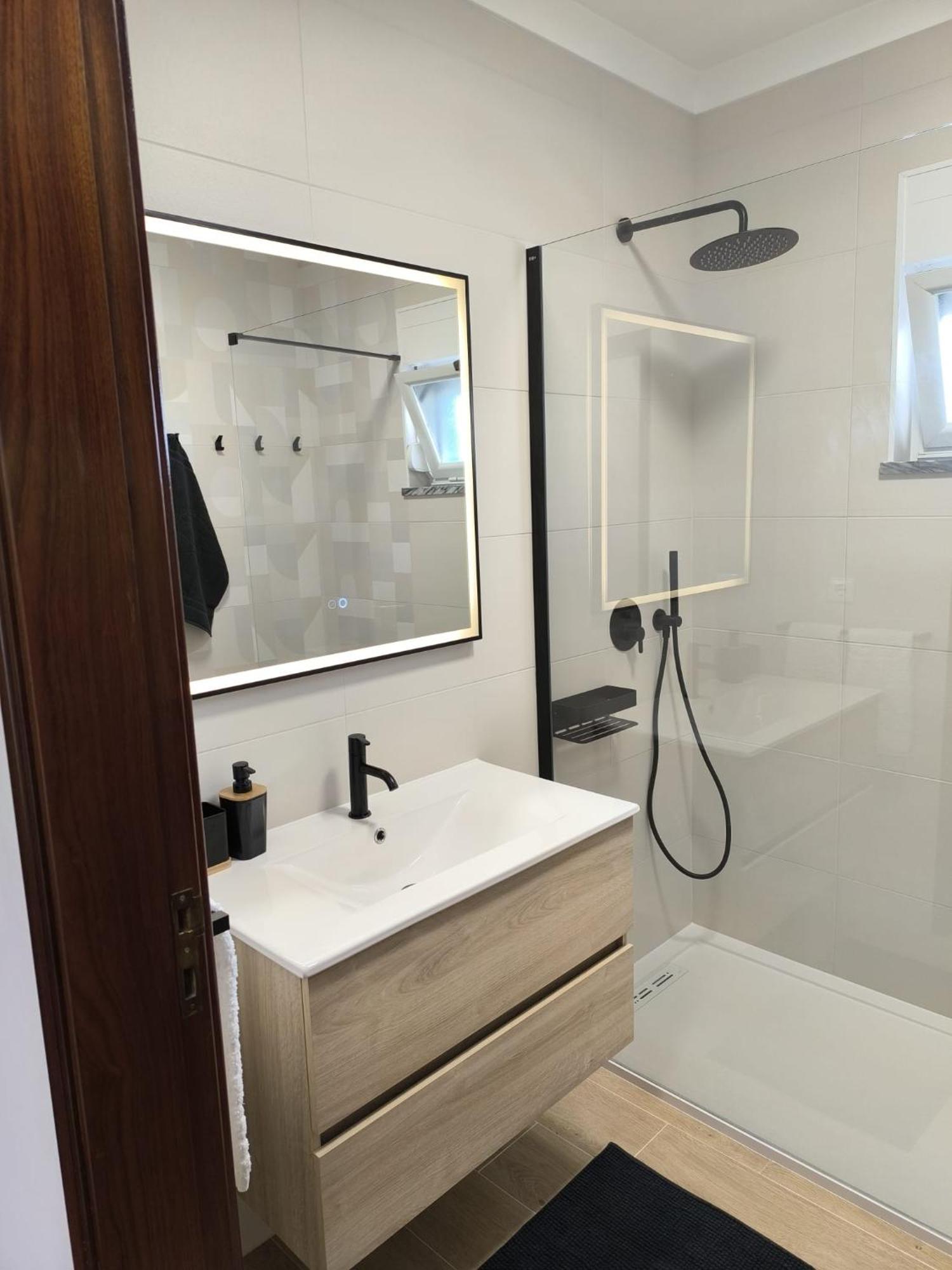 Apartamento Em D'El Rey-Obidos Beach & Surf Amoreira  Exterior photo